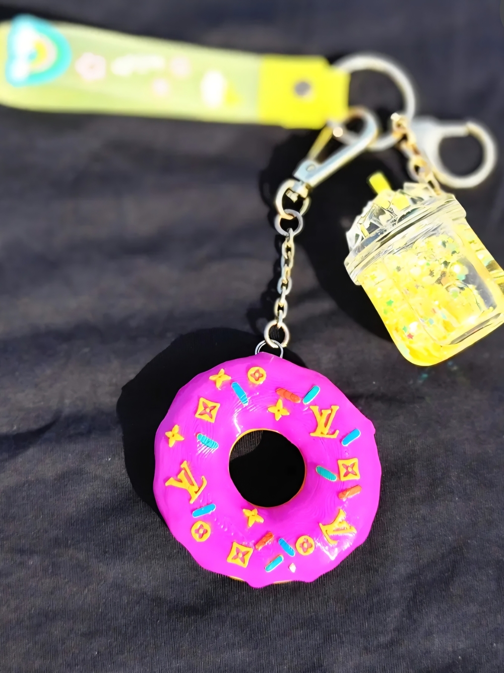 Buy 3 GET 2 FREE  DONUT- KEY CHAIN 3D PRINTING - Picture 3 of 11